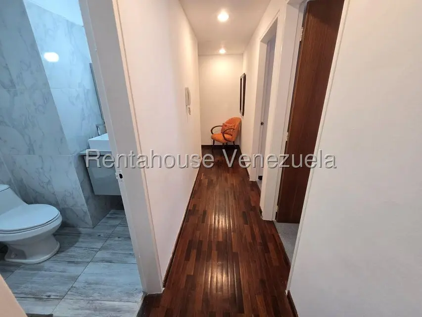 Apartamento (1 Nivel) en Alquiler en Santa Eduvigis, Distrito Metropolitano - 16