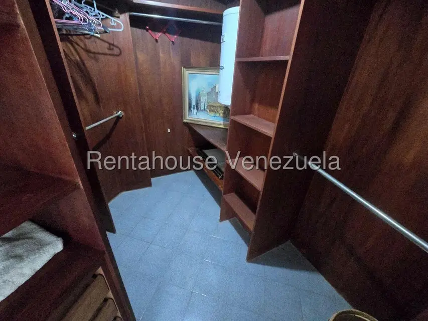 Apartamento (1 Nivel) en Alquiler en Santa Eduvigis, Distrito Metropolitano - 21