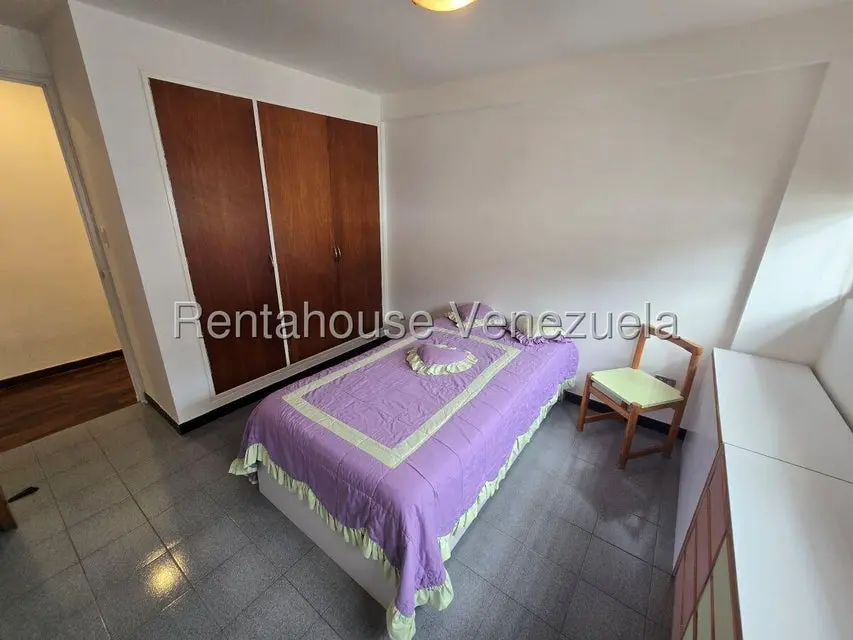 Apartamento (1 Nivel) en Alquiler en Santa Eduvigis, Distrito Metropolitano - 23