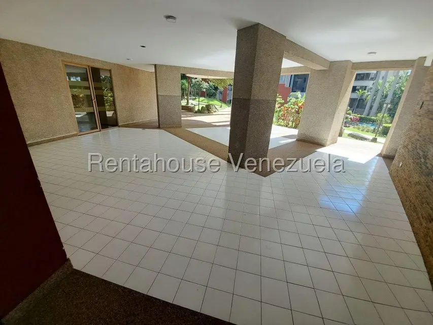 Apartamento (1 Nivel) en Alquiler en Santa Eduvigis, Distrito Metropolitano - 32