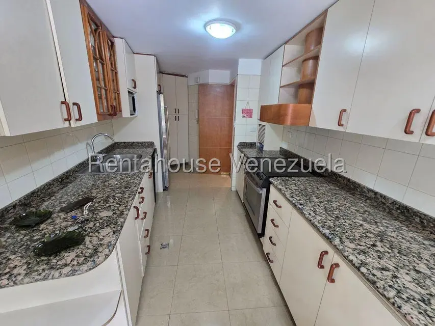 Apartamento (1 Nivel) en Alquiler en Santa Eduvigis, Distrito Metropolitano - 10