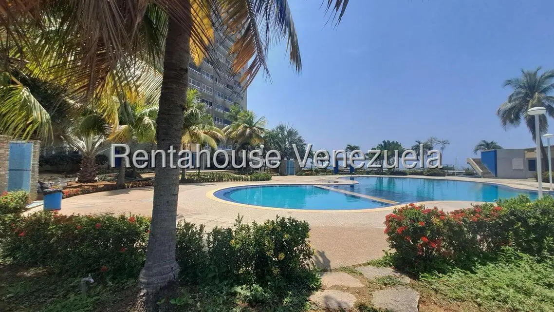 Apartamento (1 Nivel) en Alquiler en Playa Grande, Vargas - 14