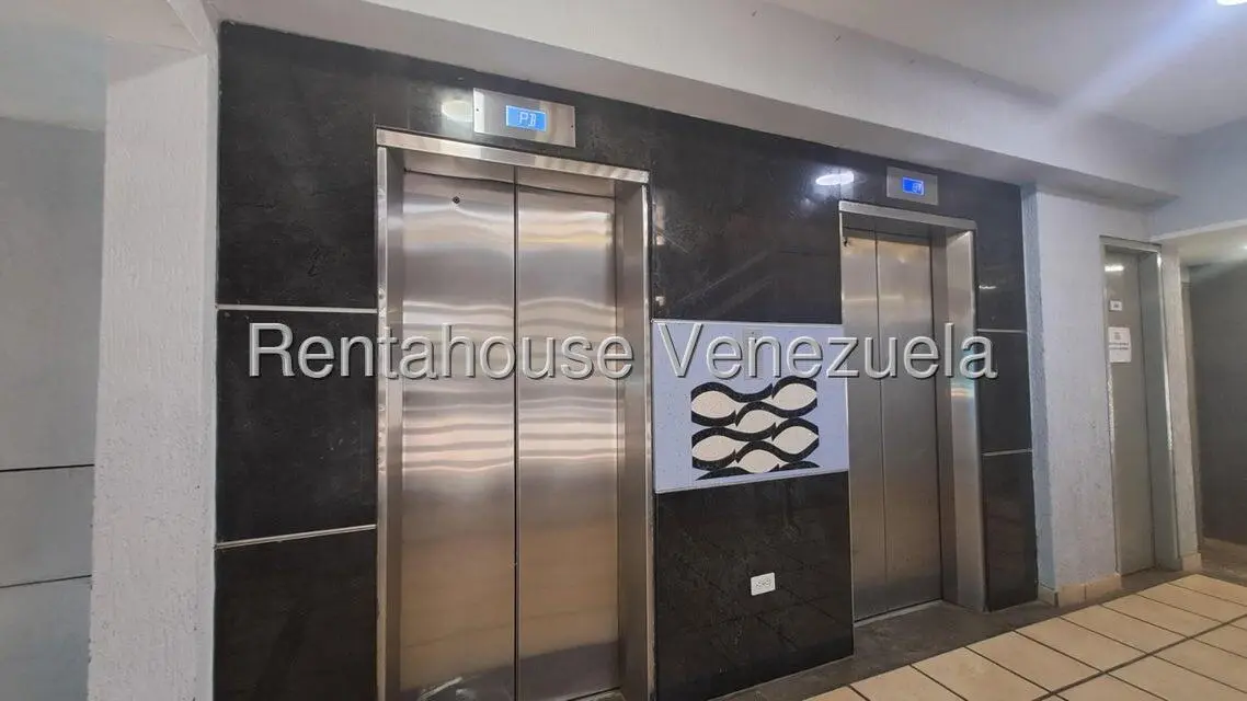 Apartamento (1 Nivel) en Alquiler en Playa Grande, Vargas - 32