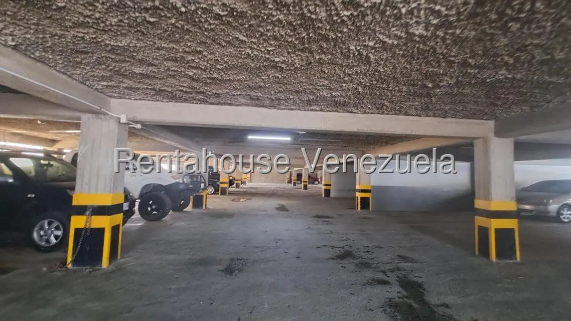 Apartamento (1 Nivel) en Alquiler en Playa Grande, Vargas - 33