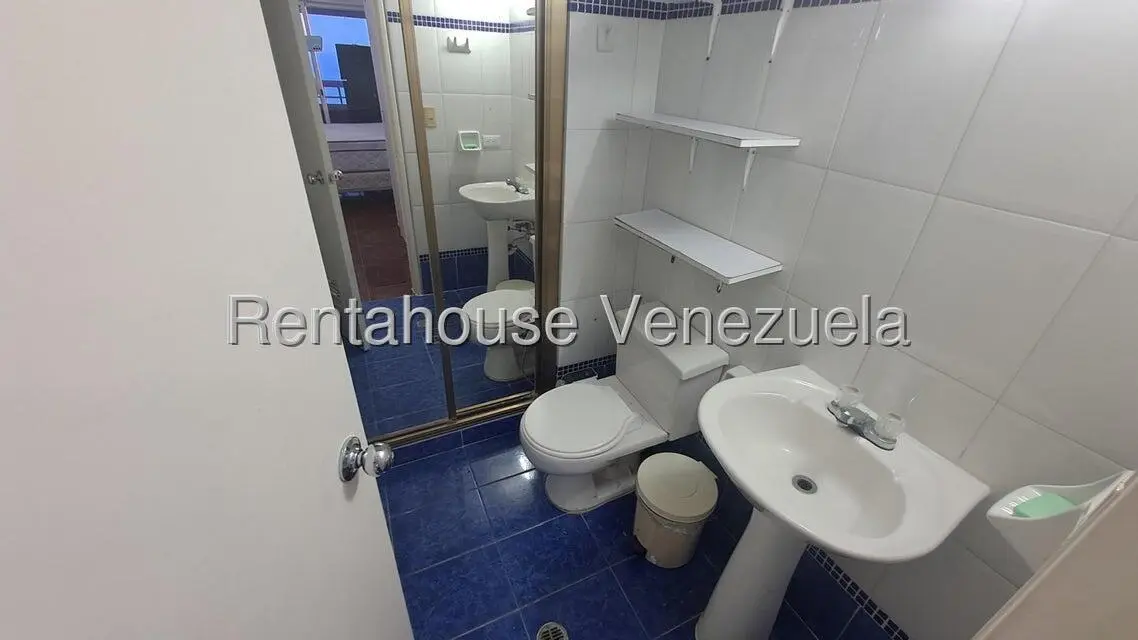 Apartamento (1 Nivel) en Alquiler en Playa Grande, Vargas - 10