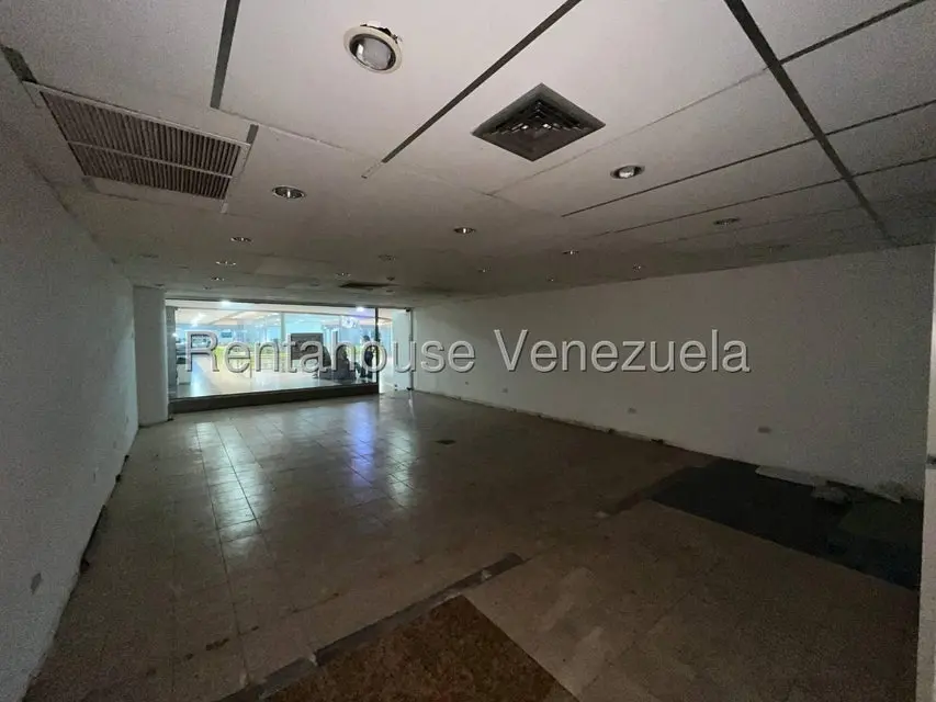 Comercial (Local Comercial) en Alquiler en Prebo II, Carabobo - 11