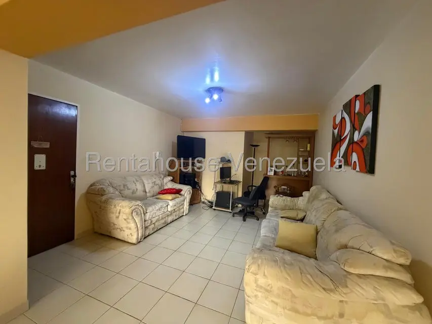 Apartamento (1 Nivel) en Alquiler en El Picacho, Miranda - 4