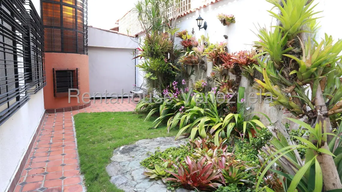 Casa (Multipes Niveles) en Venta en Los Naranjos del Cafetal, Distrito Metropolitano - 18