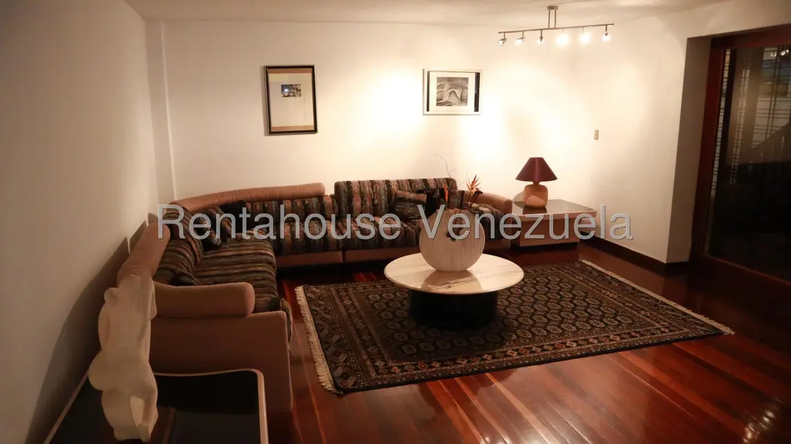 Casa (Multipes Niveles) en Venta en Los Naranjos del Cafetal, Distrito Metropolitano - 5