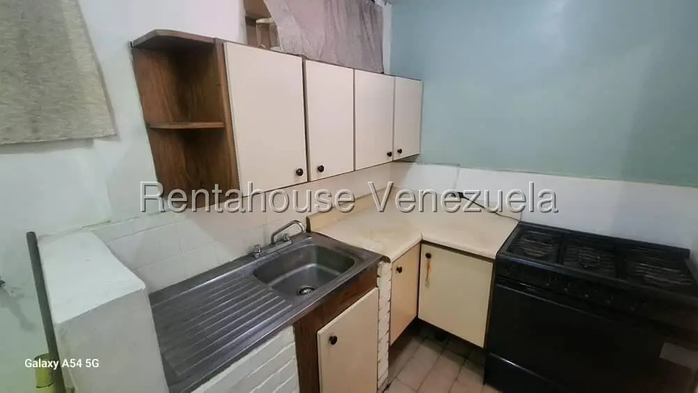 Apartamento (1 Nivel) en Alquiler en Bello Campo, Distrito Metropolitano - 15