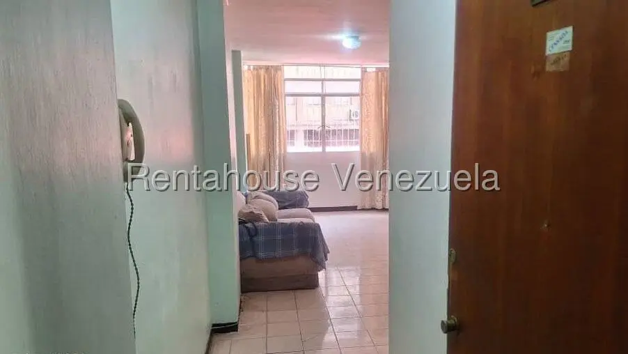 Apartamento (1 Nivel) en Alquiler en Bello Campo, Distrito Metropolitano - 10