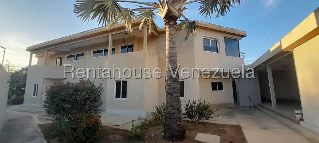 Townhouse (1 Nivel) en Venta en El Yaque, Nueva Esparta - 3