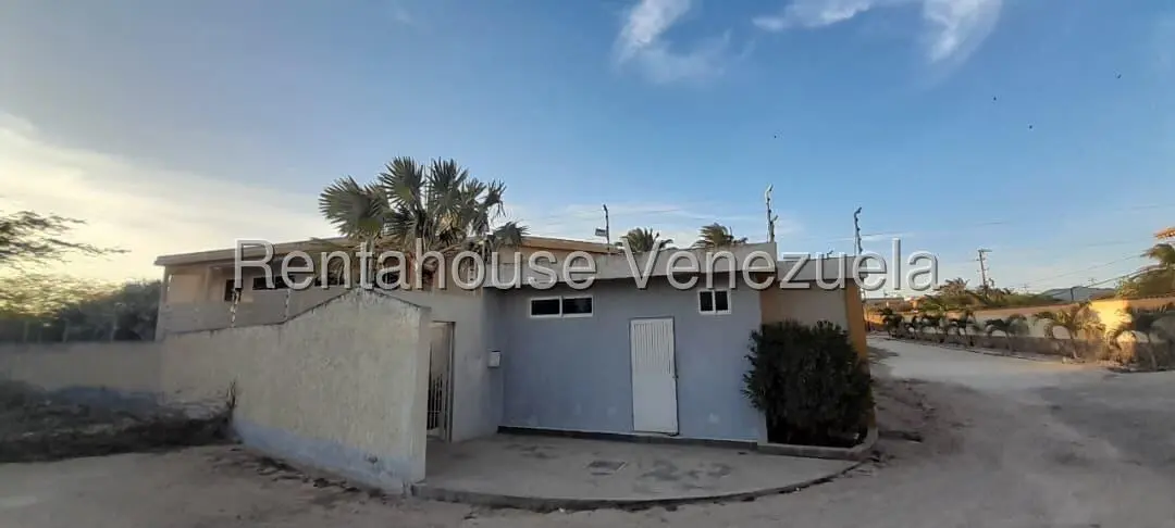 Townhouse (1 Nivel) en Venta en El Yaque, Nueva Esparta - 32