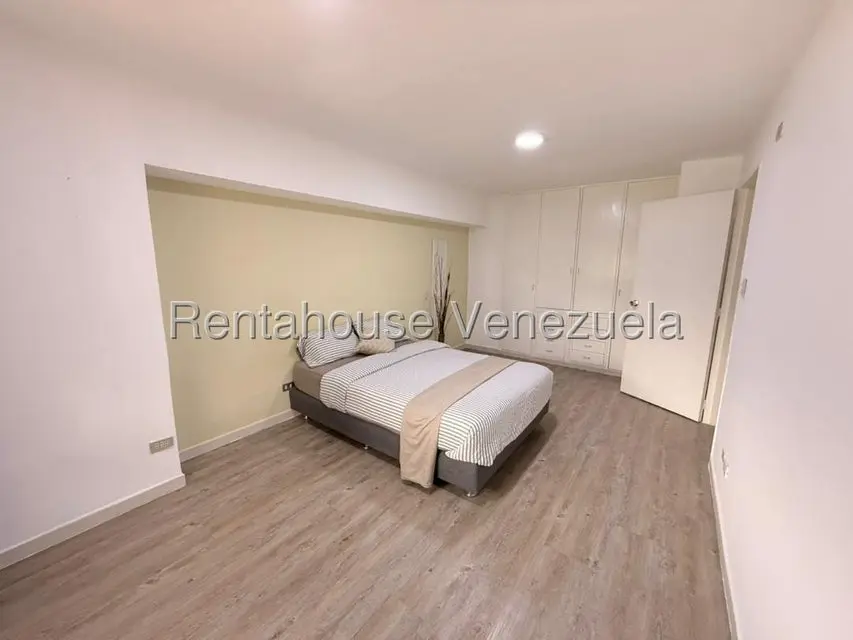 Apartamento (1 Nivel) en Alquiler en Montalban II, Distrito Metropolitano - 13