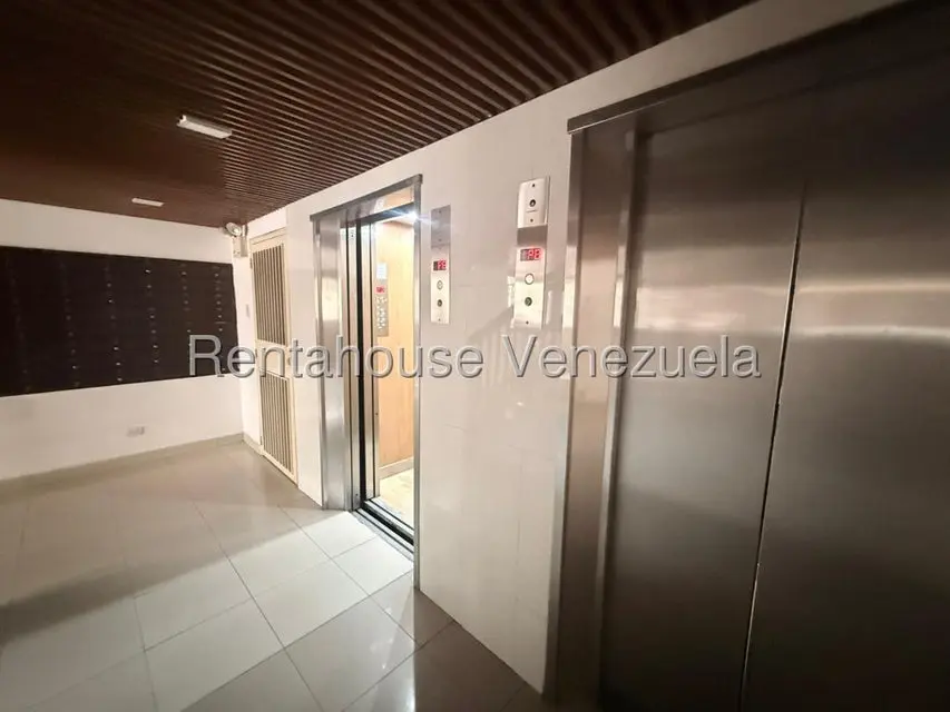 Apartamento (1 Nivel) en Alquiler en Montalban II, Distrito Metropolitano - 22