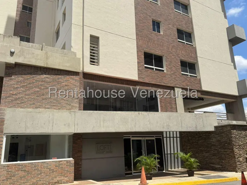 Apartamento (1 Nivel) en Venta en Del Este, Lara - 2