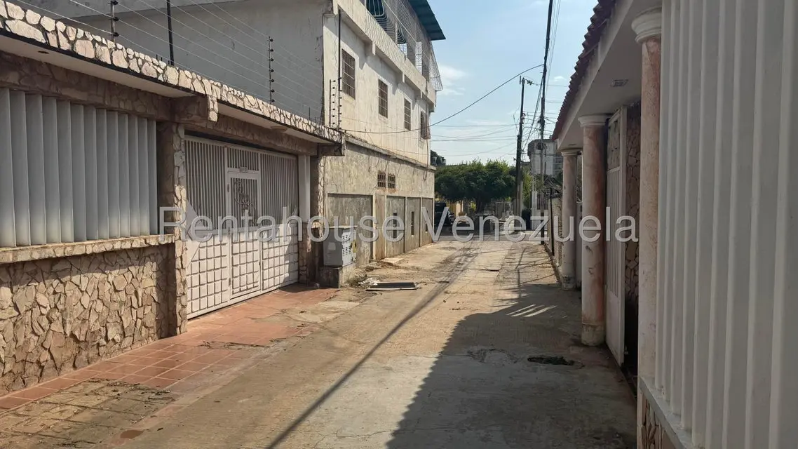 Casa (Contemporaneo) en Venta en La Trinidad, Zulia - 23