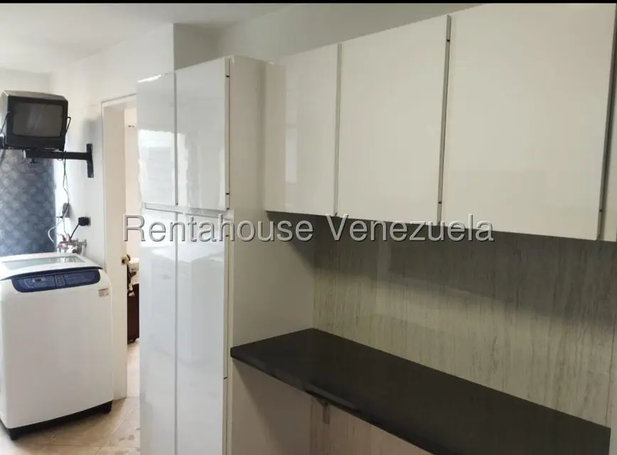 Apartamento (1 Nivel) en Alquiler en Los Naranjos del Cafetal, Distrito Metropolitano - 11