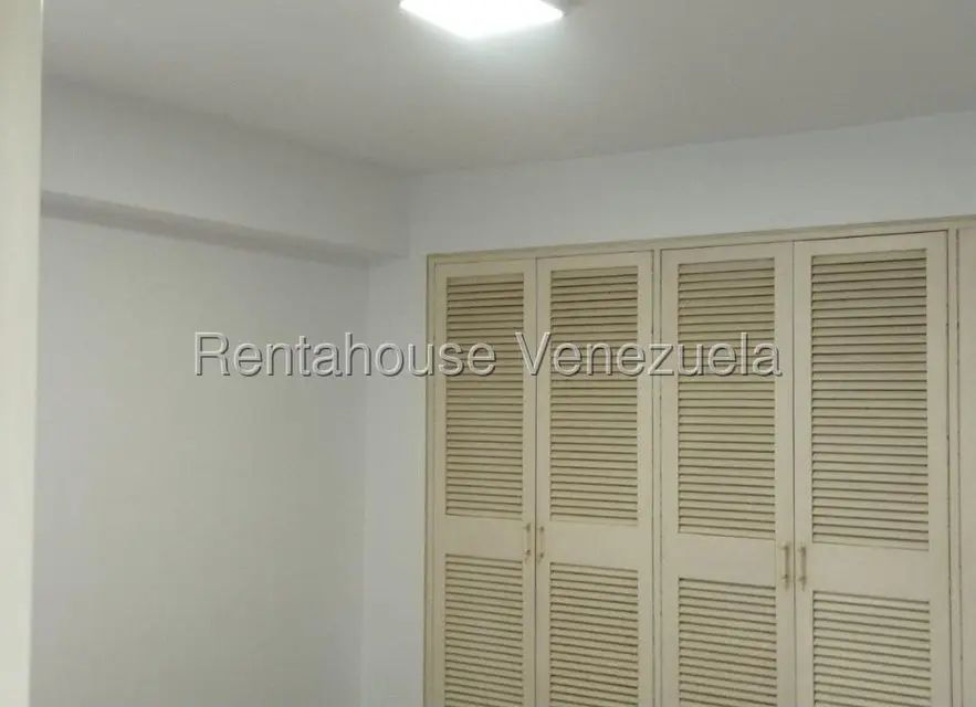 Apartamento (1 Nivel) en Alquiler en Los Naranjos del Cafetal, Distrito Metropolitano - 14
