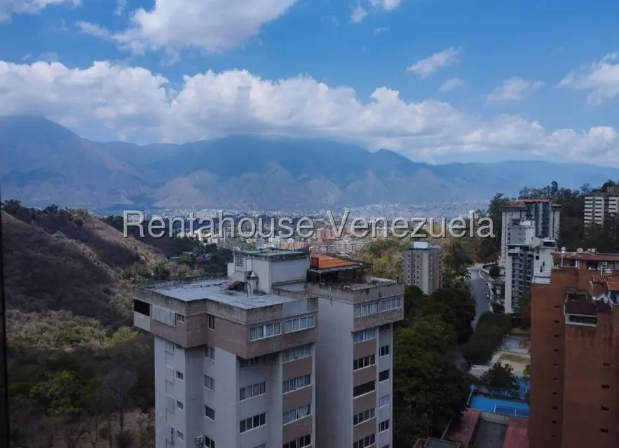 Apartamento (1 Nivel) en Alquiler en Los Naranjos del Cafetal, Distrito Metropolitano - 20