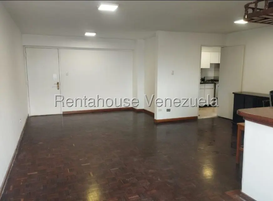 Apartamento (1 Nivel) en Alquiler en Los Naranjos del Cafetal, Distrito Metropolitano - 8