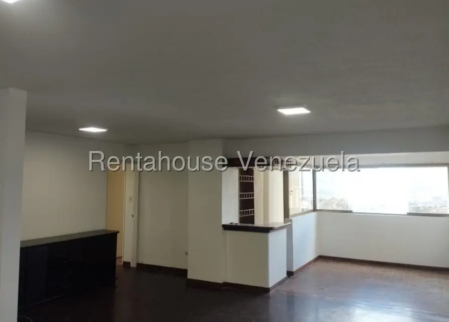 Apartamento (1 Nivel) en Alquiler en Los Naranjos del Cafetal, Distrito Metropolitano - 9