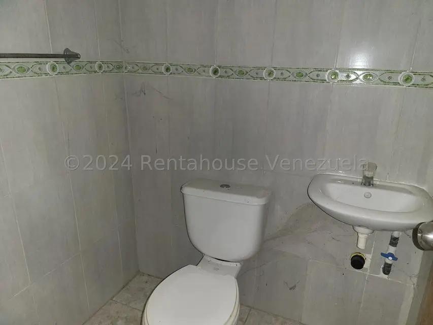 Comercial (Local Comercial) en Venta en Punta Gorda, Zulia - 14