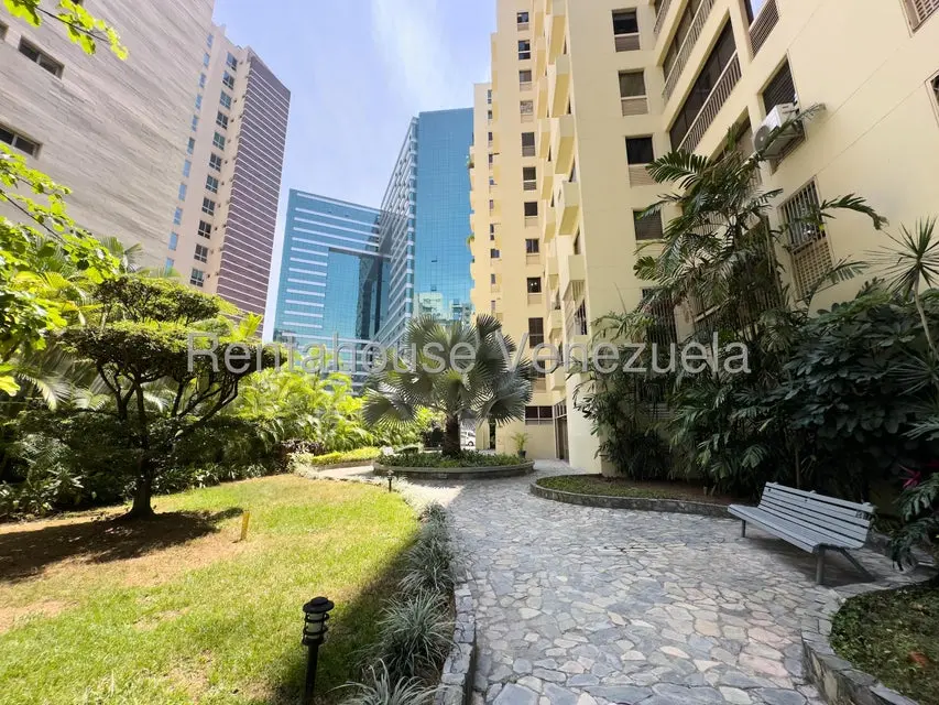 Apartamento (1 Nivel) en Venta en Campo Alegre, Distrito Metropolitano - 20