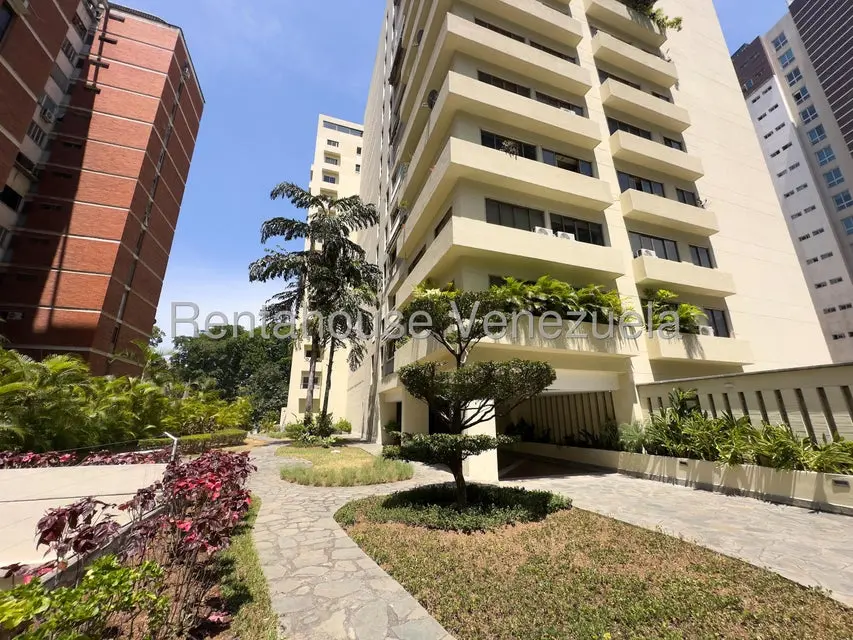 Apartamento (1 Nivel) en Venta en Campo Alegre, Distrito Metropolitano - 24