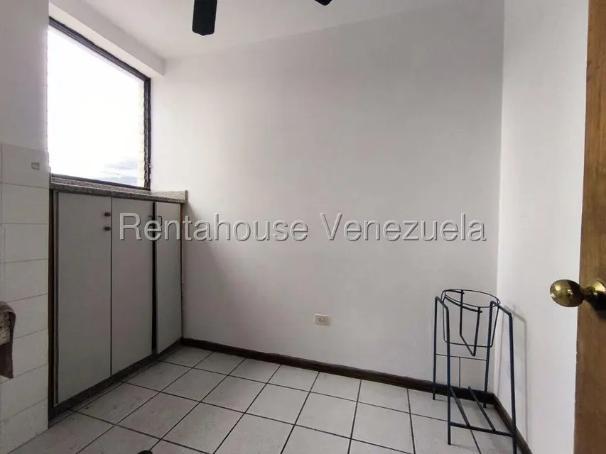 Apartamento (1 Nivel) en Alquiler en Los Mangos, Carabobo - 19