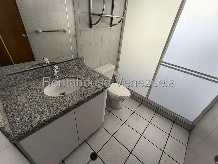 Apartamento (1 Nivel) en Alquiler en Los Mangos, Carabobo - 26