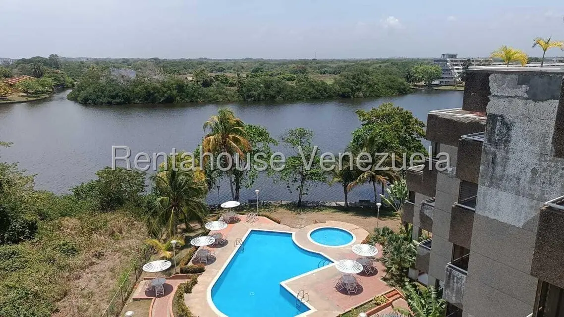 Apartamento (1 Nivel) en Alquiler en Los Canales de Rio Chico, Miranda - 12