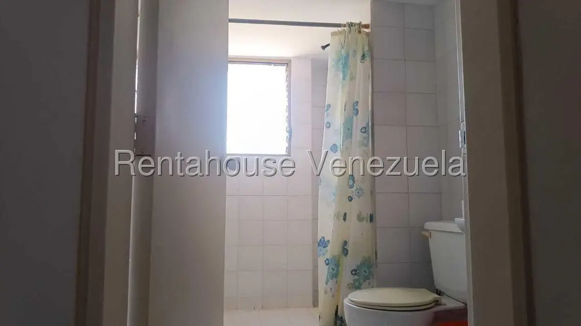 Apartamento (1 Nivel) en Alquiler en Los Canales de Rio Chico, Miranda - 10
