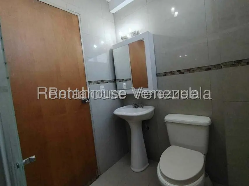 Casa (1 Nivel) en Alquiler en Ave Intercomunal, Lara - 14