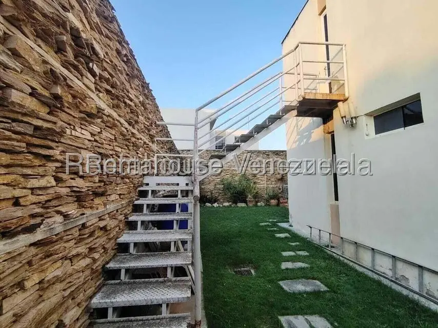 Casa (1 Nivel) en Alquiler en Ave Intercomunal, Lara - 3