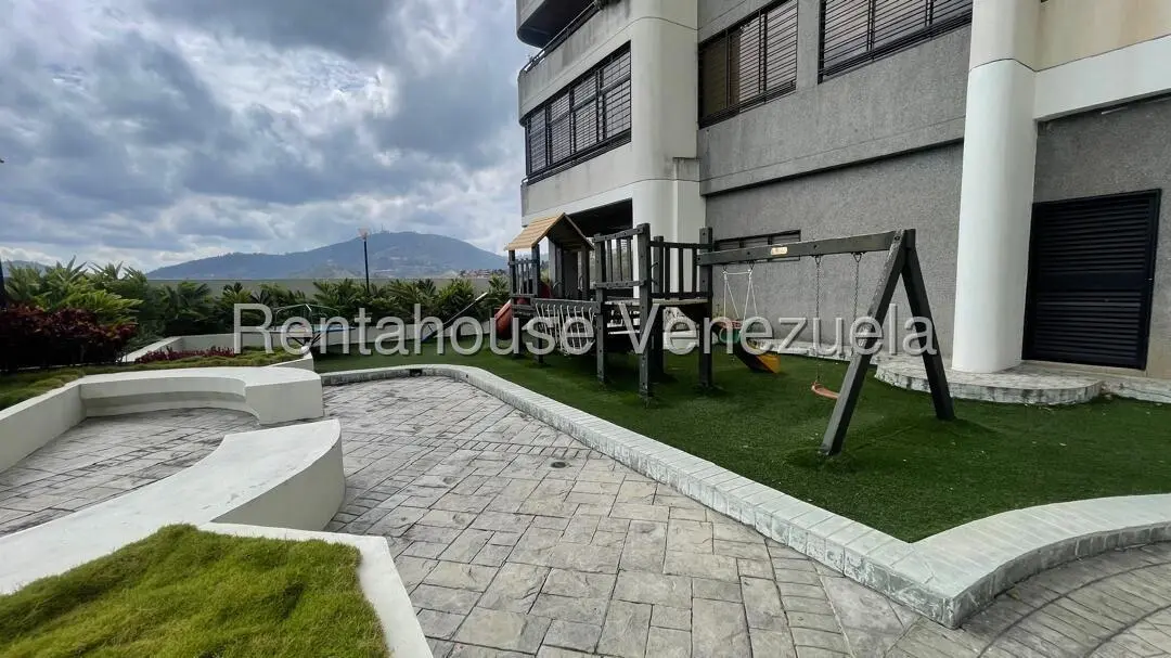 Apartamento (1 Nivel) en Alquiler en Lomas de Prados del Este, Distrito Metropolitano - 19