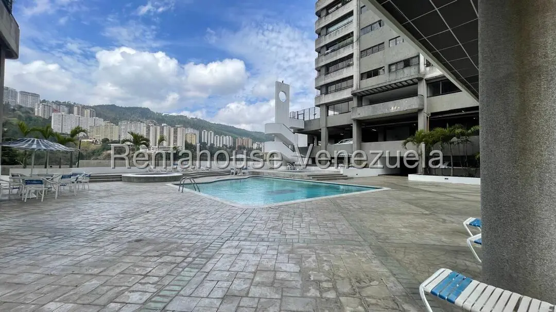 Apartamento (1 Nivel) en Alquiler en Lomas de Prados del Este, Distrito Metropolitano - 24