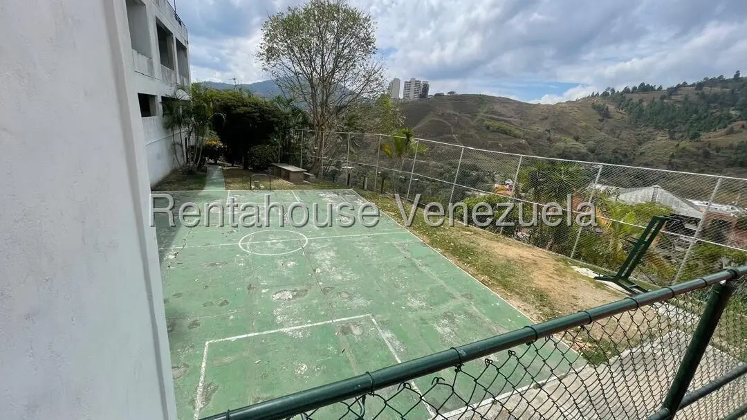 Apartamento (1 Nivel) en Alquiler en Lomas de Prados del Este, Distrito Metropolitano - 26