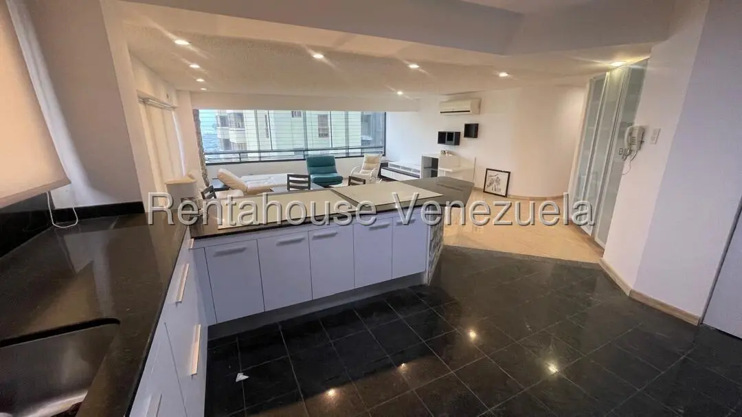 Apartamento (1 Nivel) en Alquiler en Lomas de Prados del Este, Distrito Metropolitano - 7