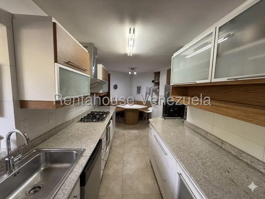 Apartamento (1 Nivel) en Alquiler en La Castellana, Distrito Metropolitano - 16