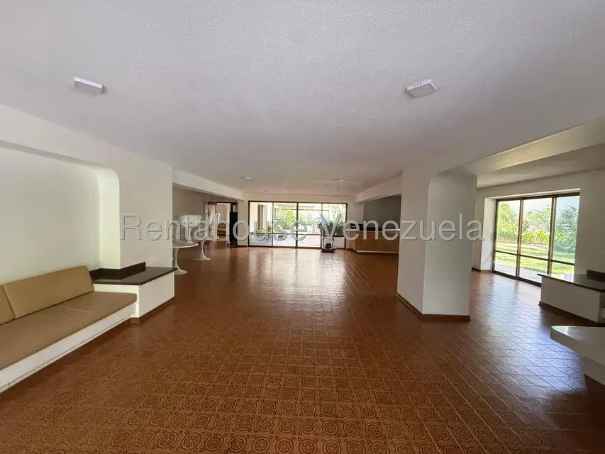 Apartamento (1 Nivel) en Alquiler en La Castellana, Distrito Metropolitano - 28