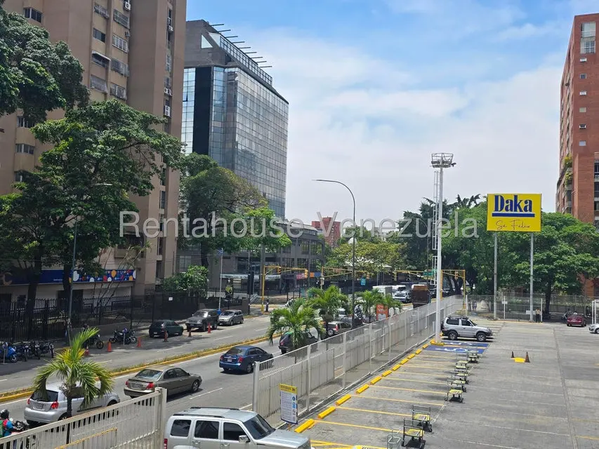 Apartamento (1 Nivel) en Alquiler en Boleita Norte, Distrito Metropolitano - 24