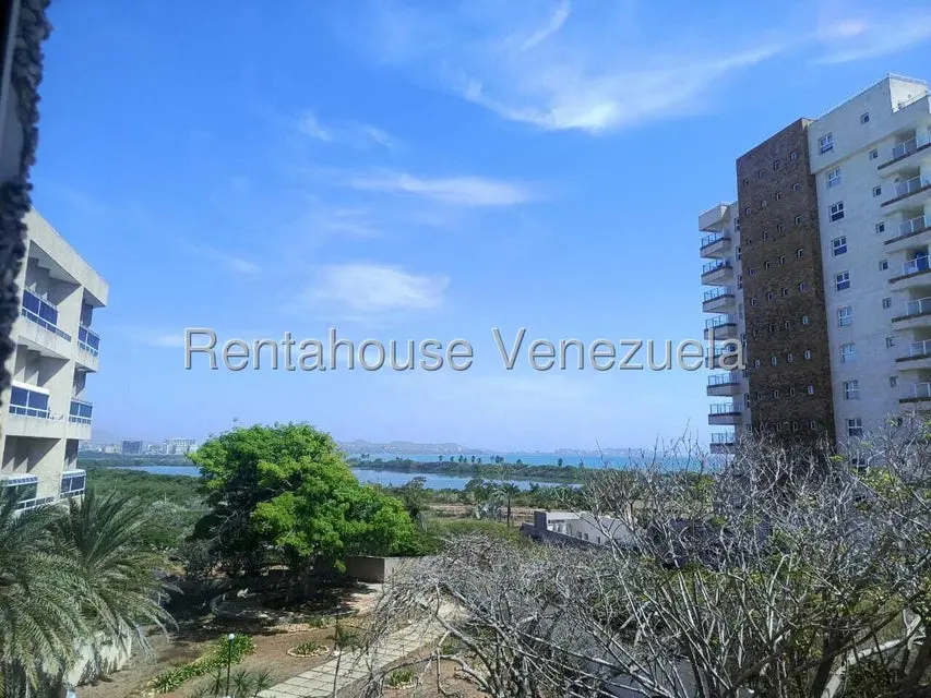 Apartamento (Duplex) en Venta en El Morro, Nueva Esparta - 13