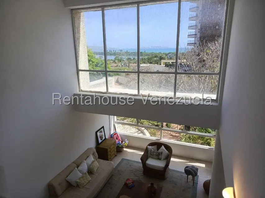 Apartamento (Duplex) en Venta en El Morro, Nueva Esparta - 4