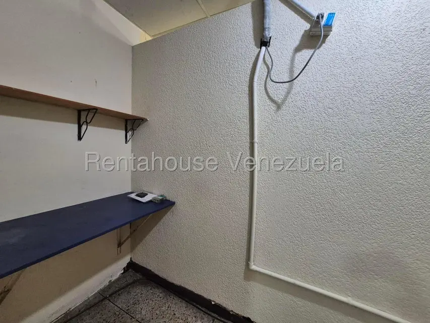 Comercial (Local Comercial) en Alquiler en Avenida Falcon, Zulia - 17