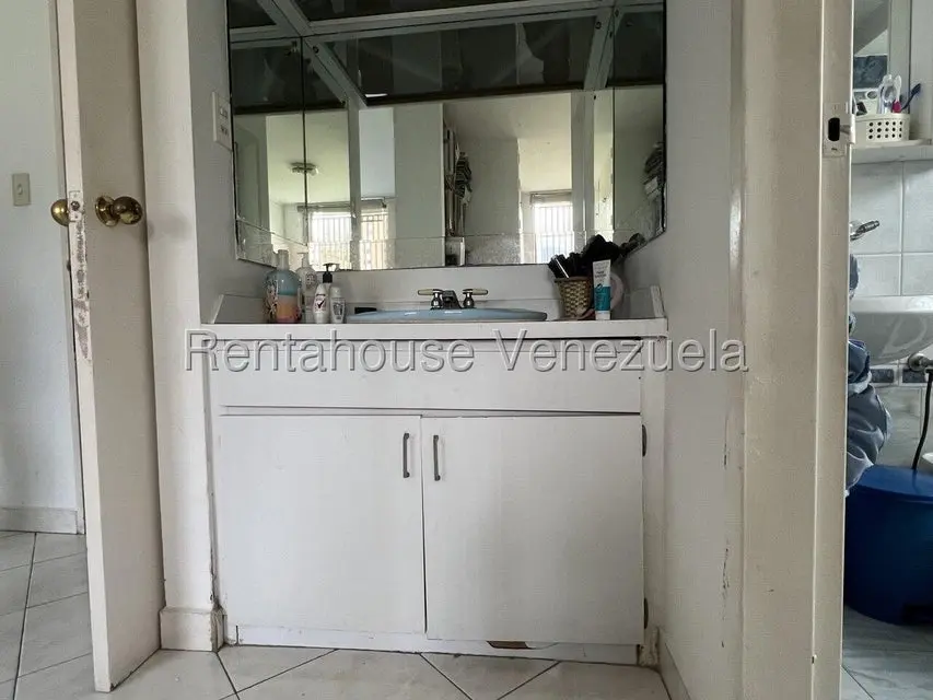Apartamento (1 Nivel) en Venta en Colinas de La California, Distrito Metropolitano - 16