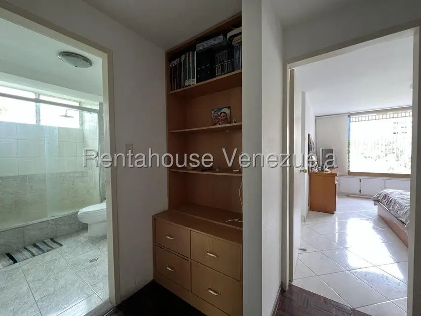 Apartamento (1 Nivel) en Venta en Colinas de La California, Distrito Metropolitano - 19