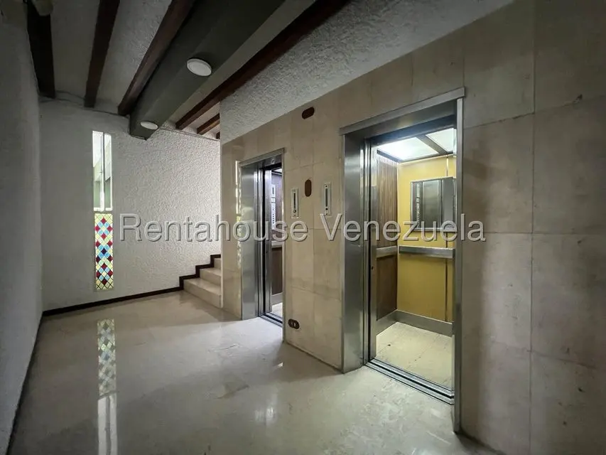 Apartamento (1 Nivel) en Venta en Colinas de La California, Distrito Metropolitano - 32