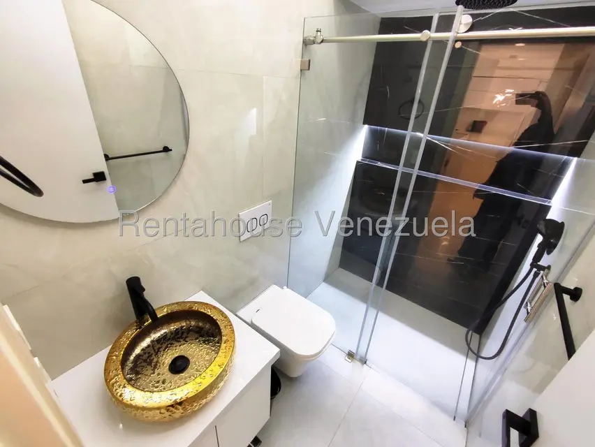 Apartamento (1 Nivel) en Alquiler en El Rosal, Distrito Metropolitano - 15