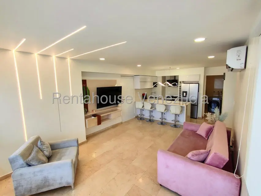 Apartamento (1 Nivel) en Alquiler en El Rosal, Distrito Metropolitano - 3